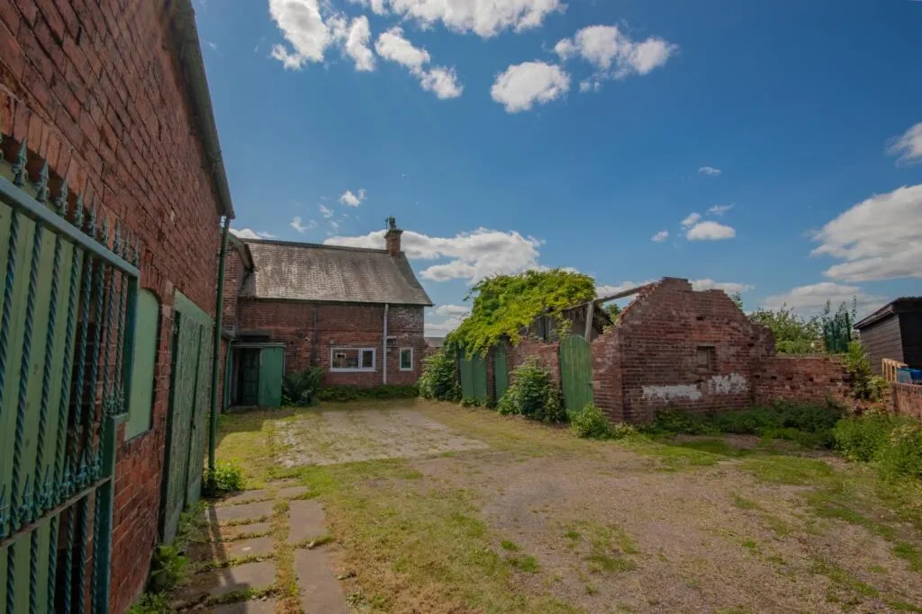 3 bed Detached