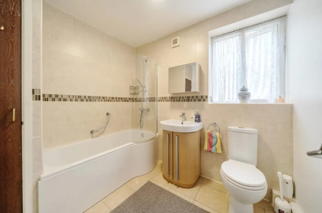 2 bed Block of Apartments