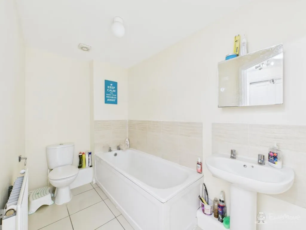 2 bed Block of Apartments
