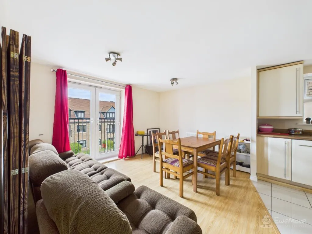 2 bed Block of Apartments