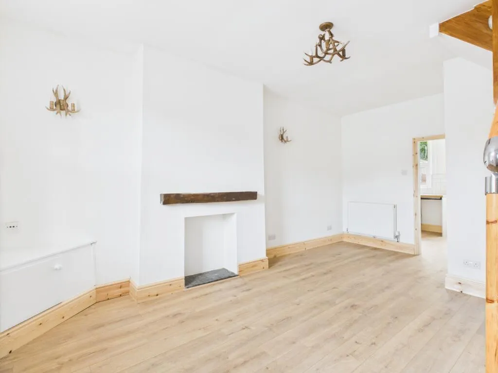 2 bed Terraced