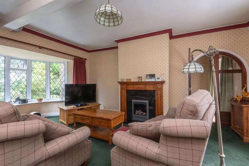 4 bed Character Property