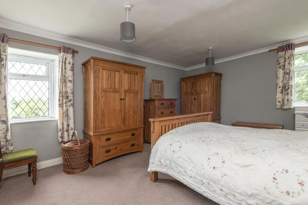 4 bed Character Property