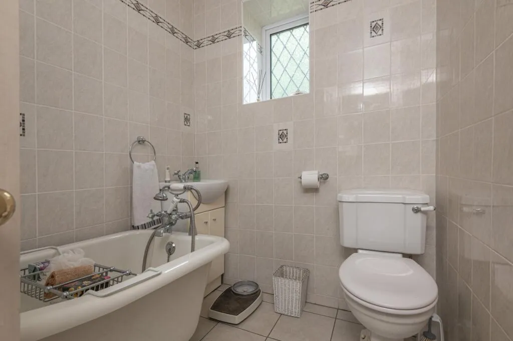 4 bed Character Property