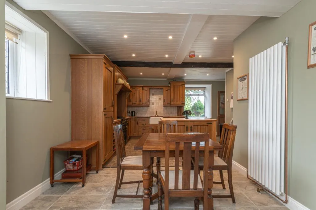 4 bed Character Property