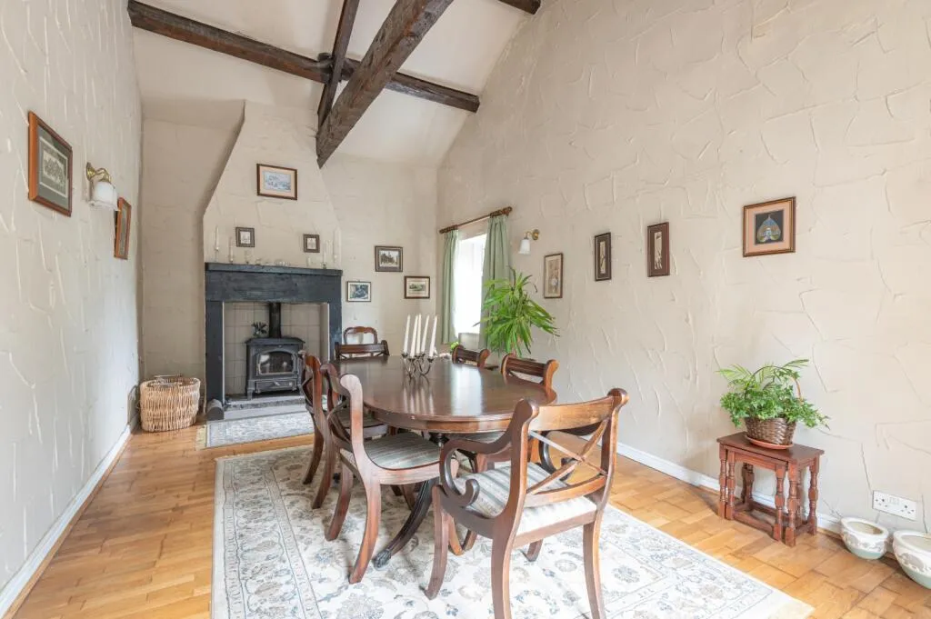 4 bed Character Property