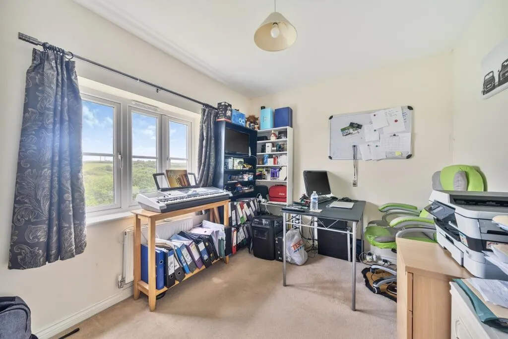 4 bed Detached