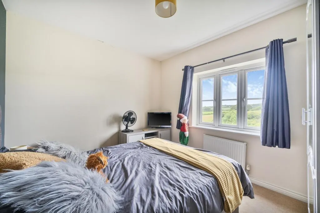 4 bed Detached