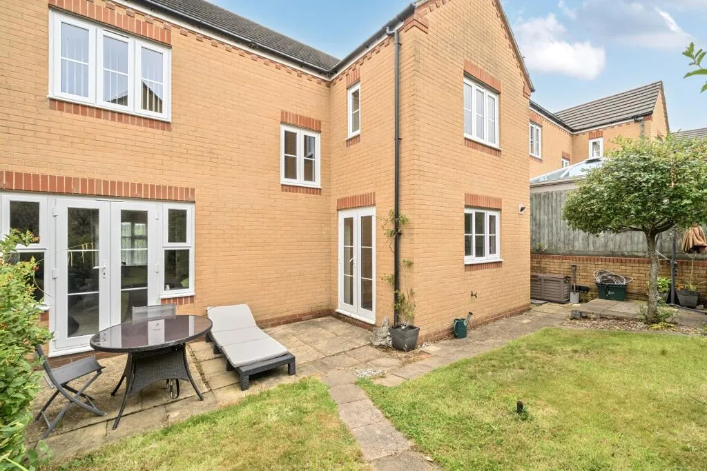4 bed Detached