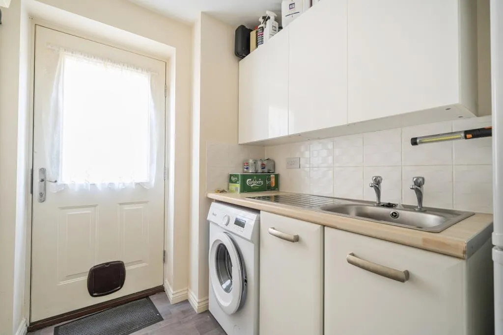 4 bed Detached