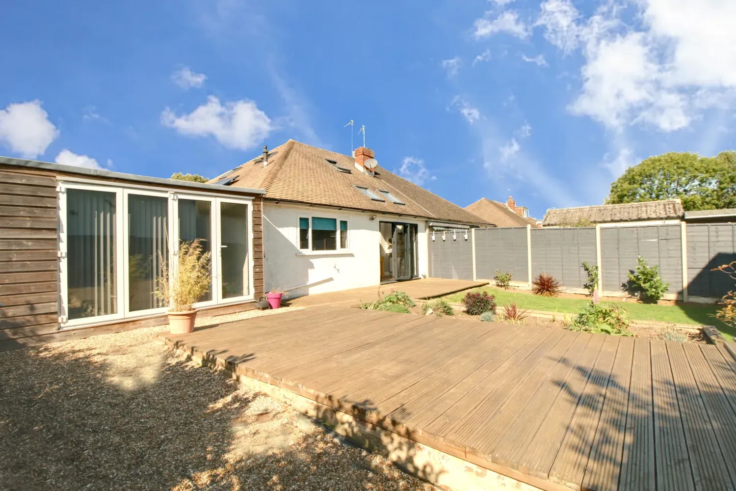 3 bed Semi-Detached Bungalow