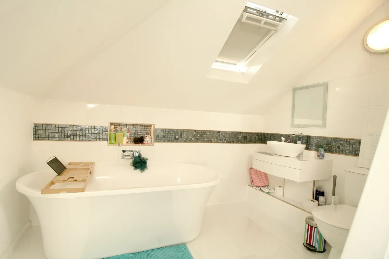 3 bed Semi-Detached Bungalow