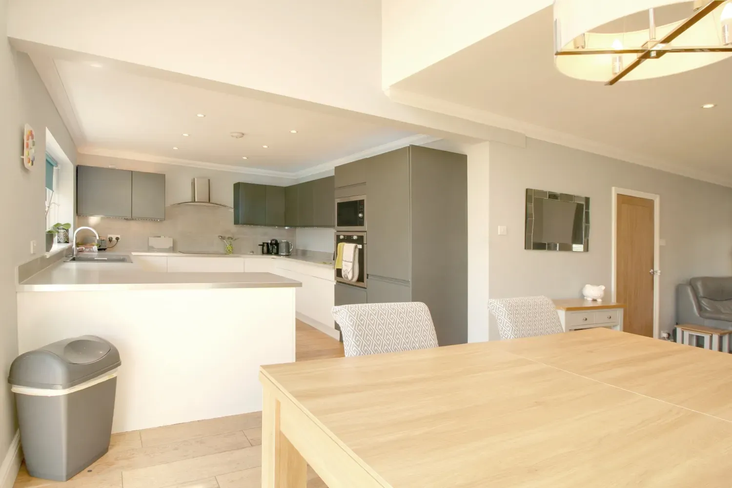 3 bed Semi-Detached Bungalow