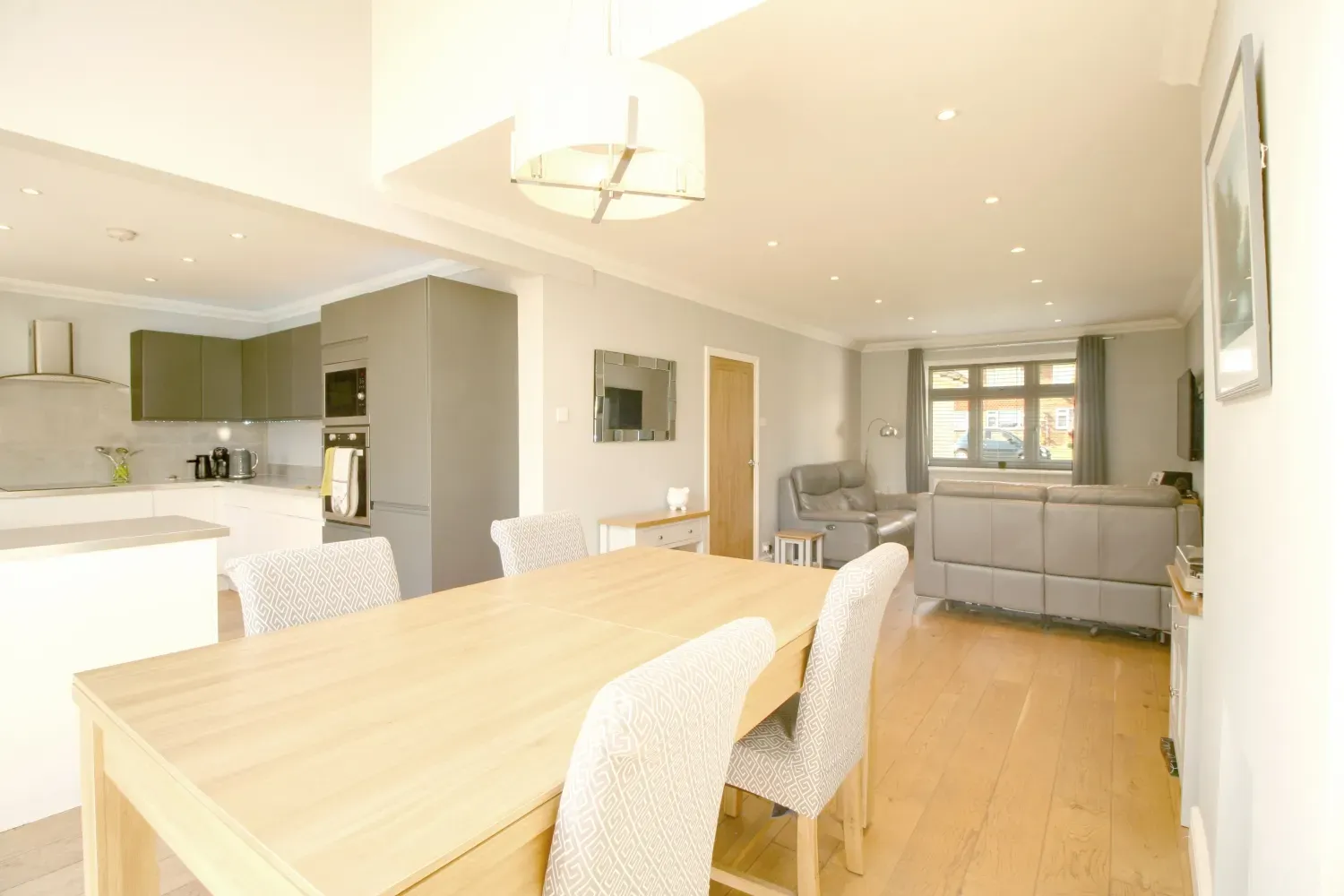 3 bed Semi-Detached Bungalow