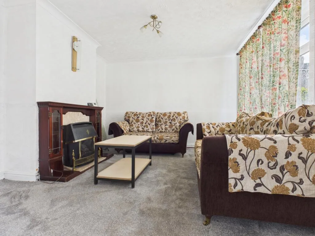 3 bed Terraced