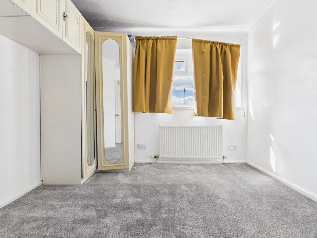 3 bed Terraced