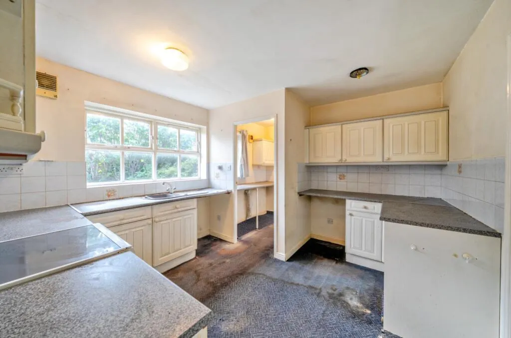 4 bed Detached