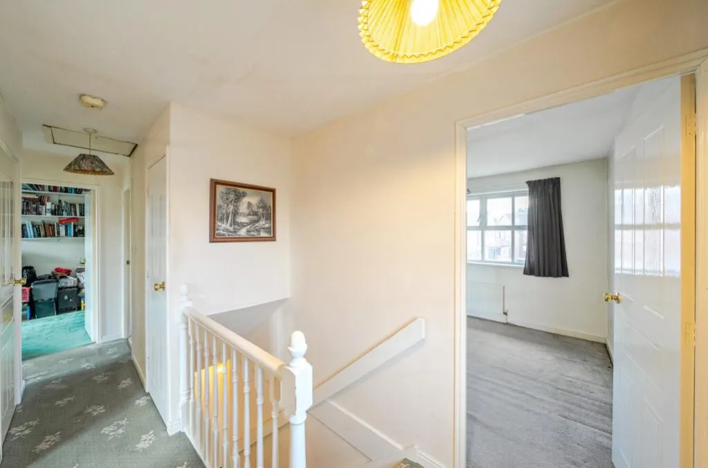 4 bed Detached