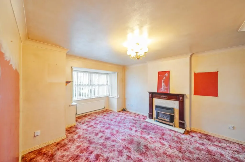 4 bed Detached