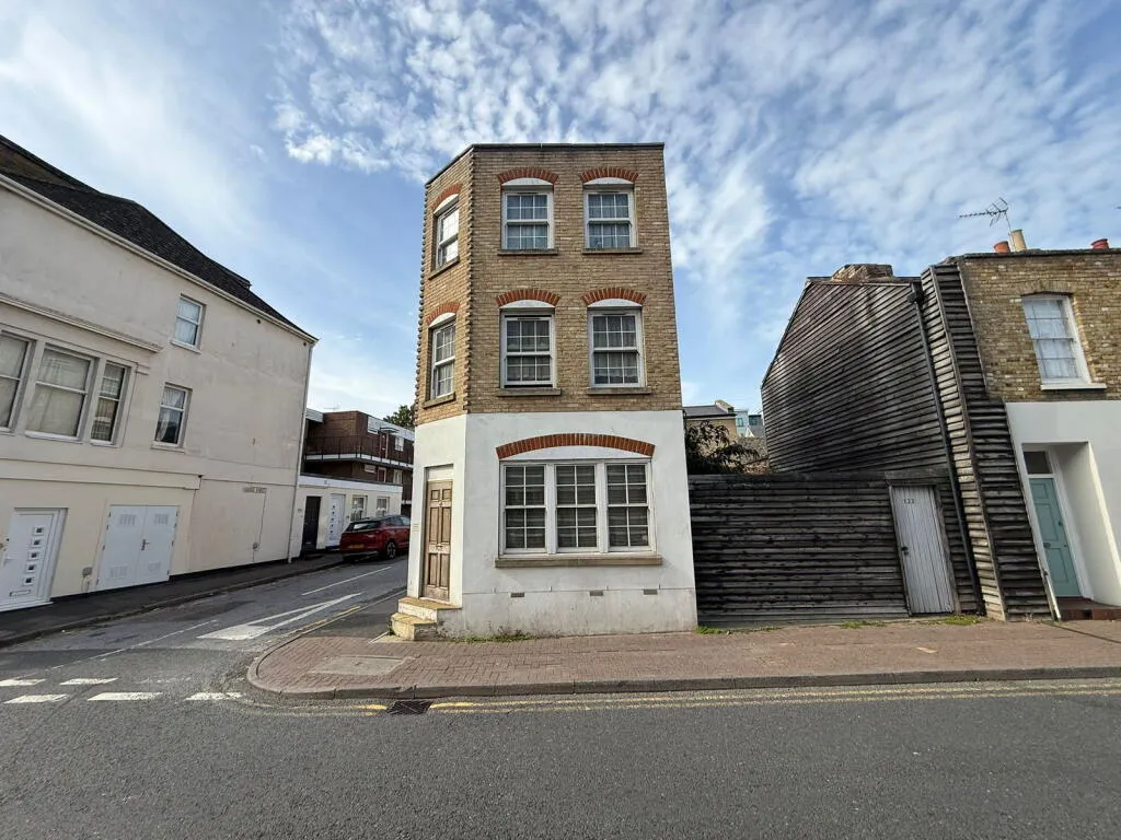 3 bed House