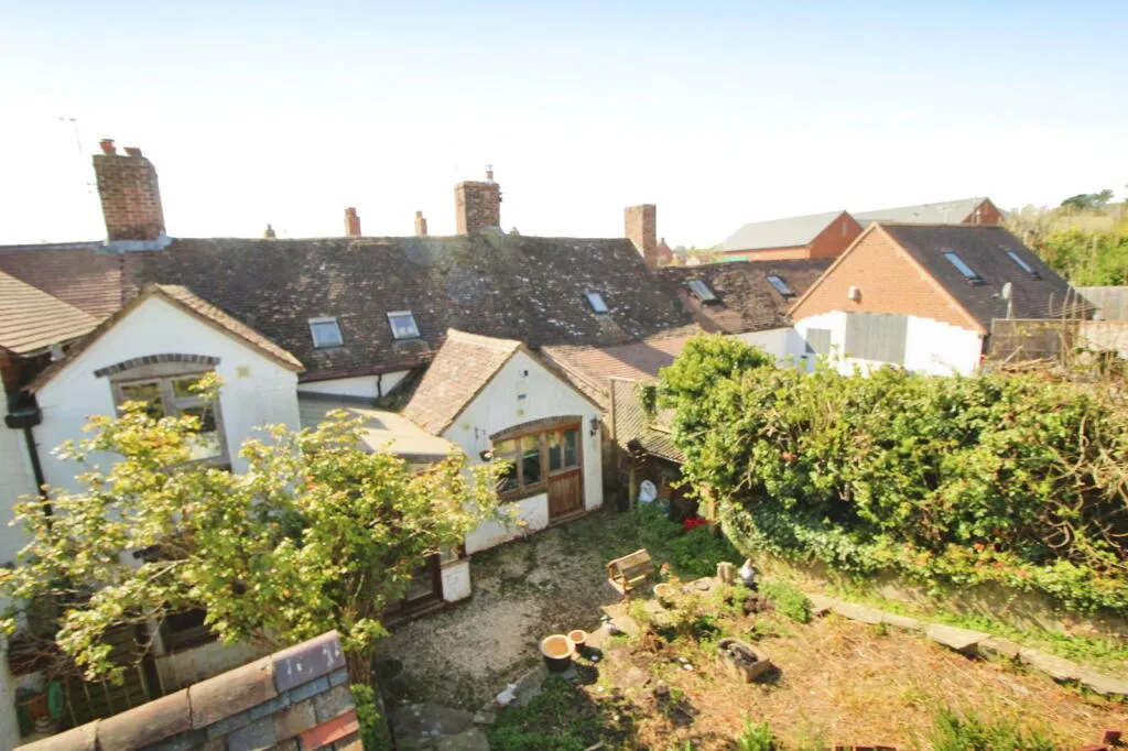 3 bed Terraced
