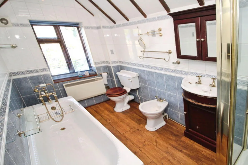 3 bed Terraced