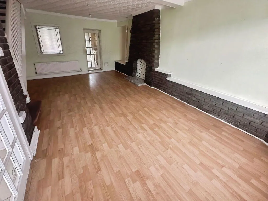 3 bed Terraced