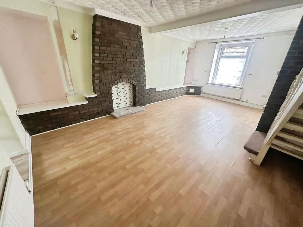 3 bed Terraced