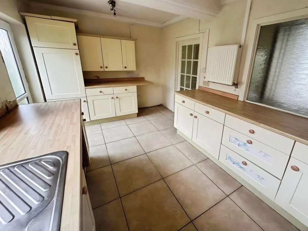 3 bed Terraced