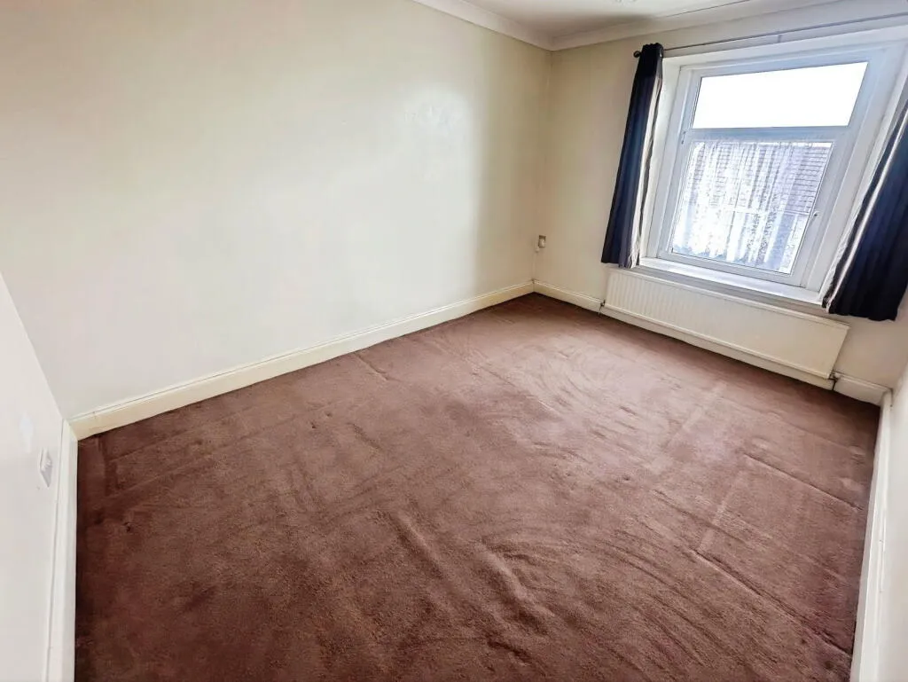 3 bed Terraced