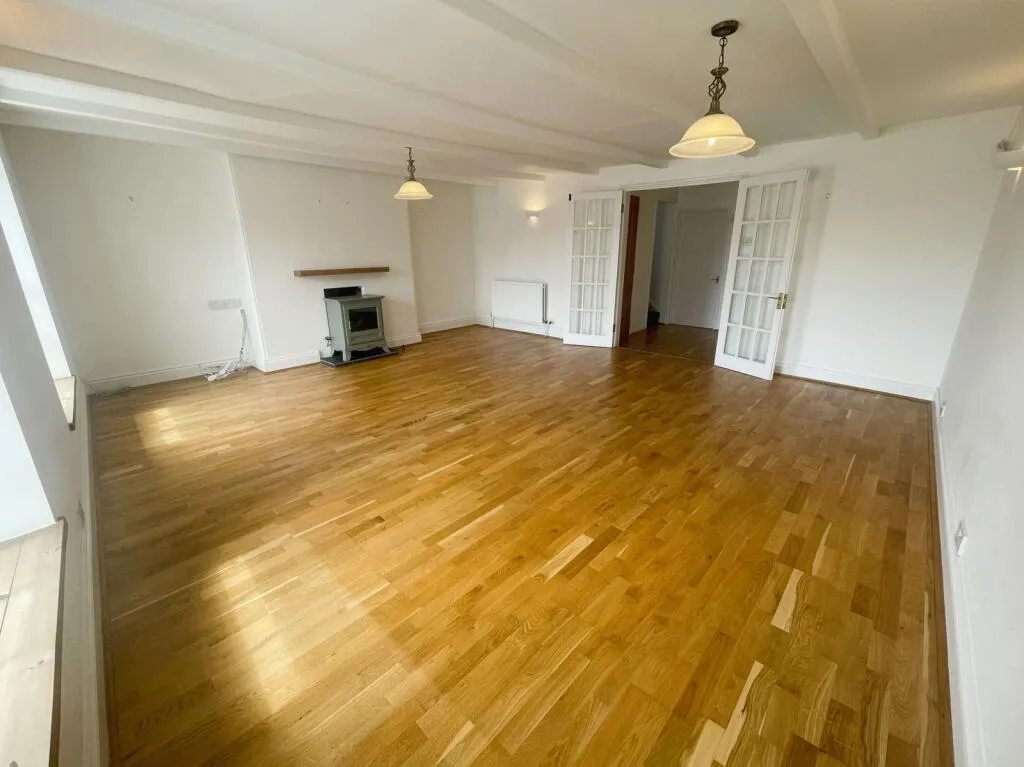 3 bed Apartment