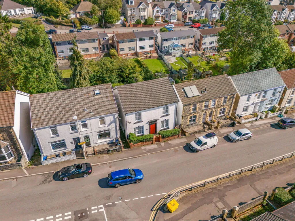4 bed Detached