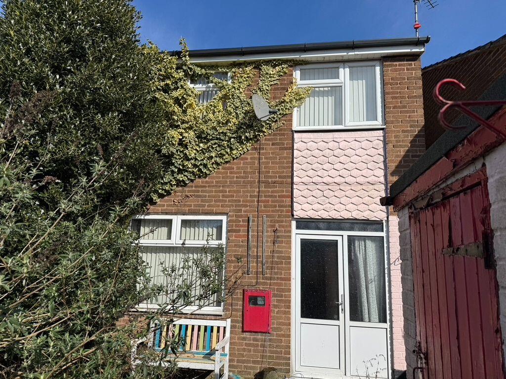 3 bed End of Terrace