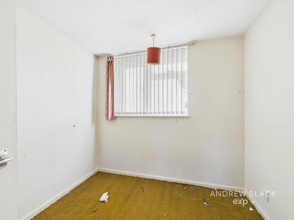 3 bed End of Terrace