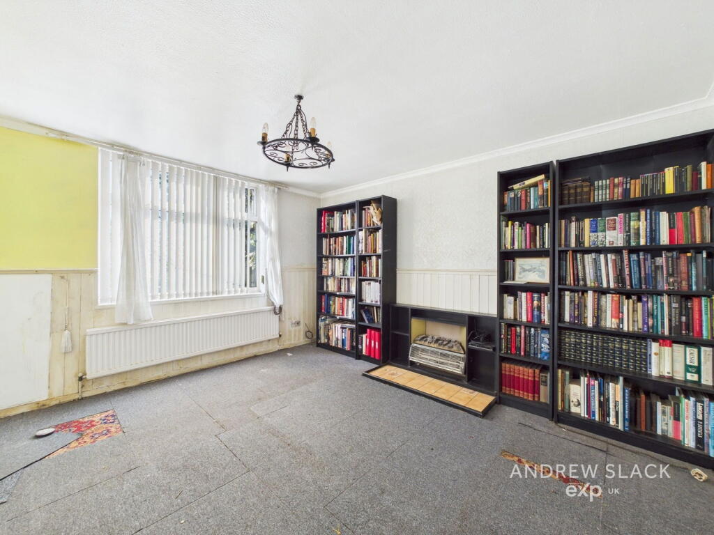 3 bed End of Terrace