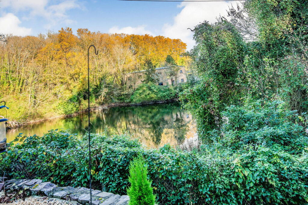 2 bed Terraced