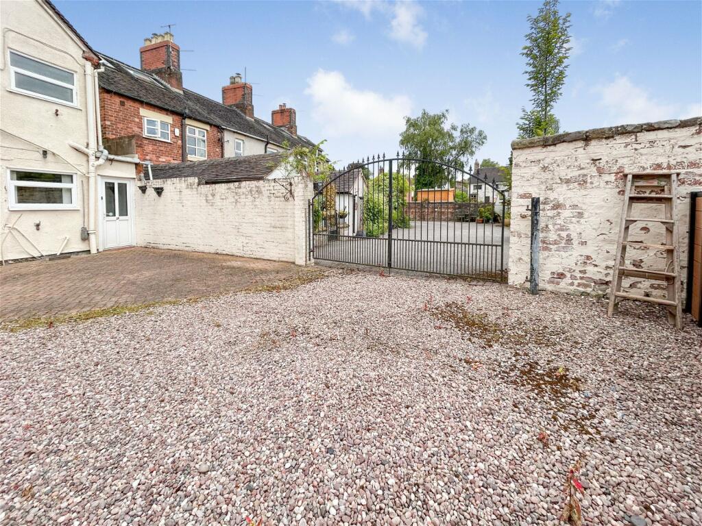 3 bed Terraced