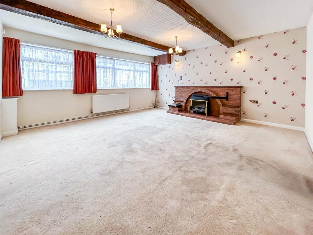 3 bed Terraced