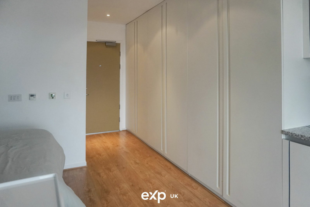 1 bed Apartment
