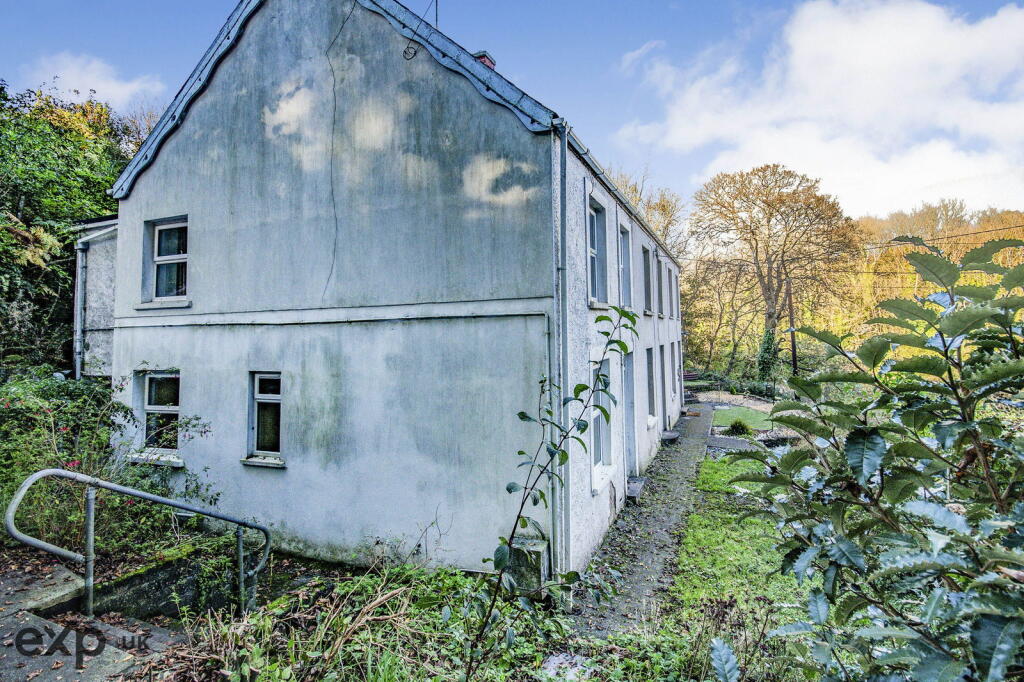 2 bed End of Terrace