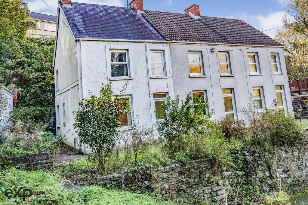 2 bed End of Terrace