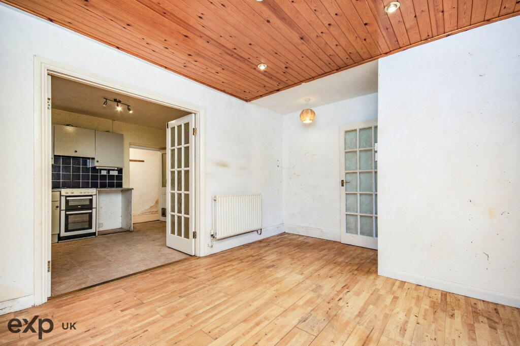 2 bed End of Terrace