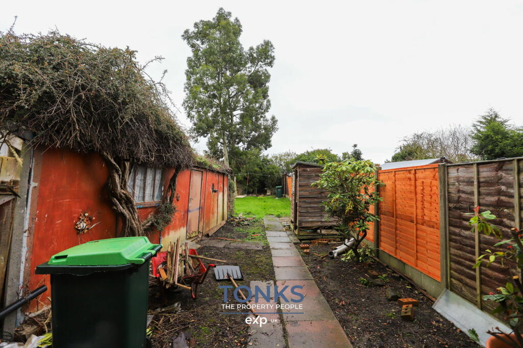 2 bed End of Terrace