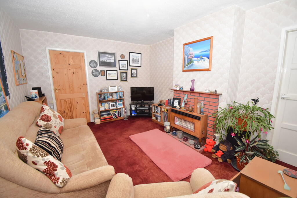 3 bed Semi-Detached