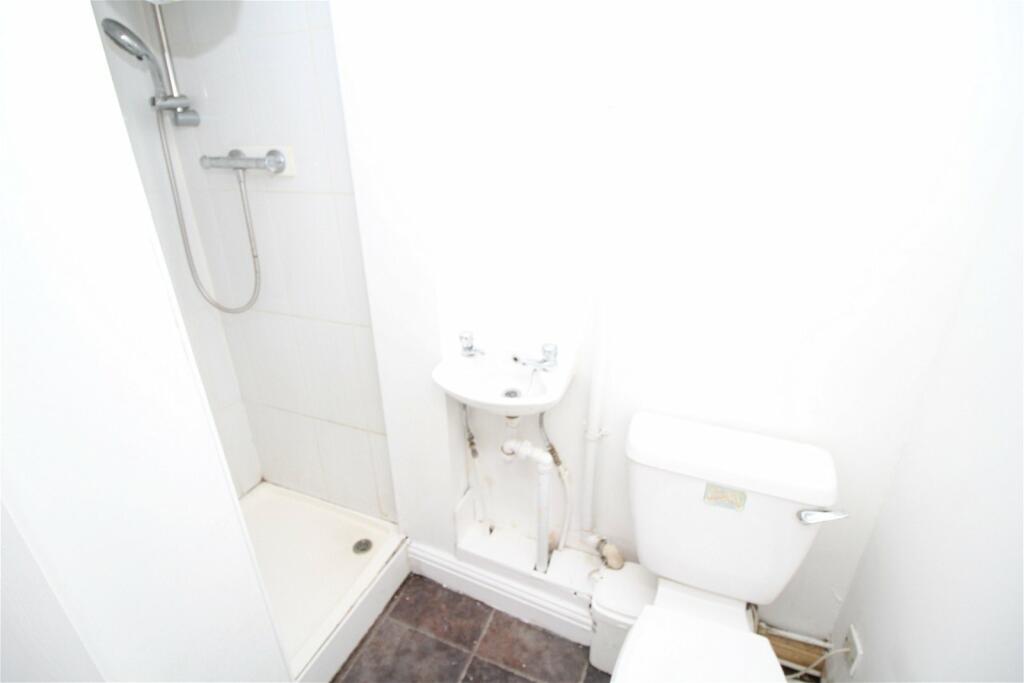 5 bed House Share