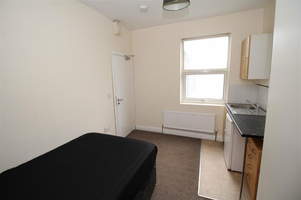 5 bed House Share
