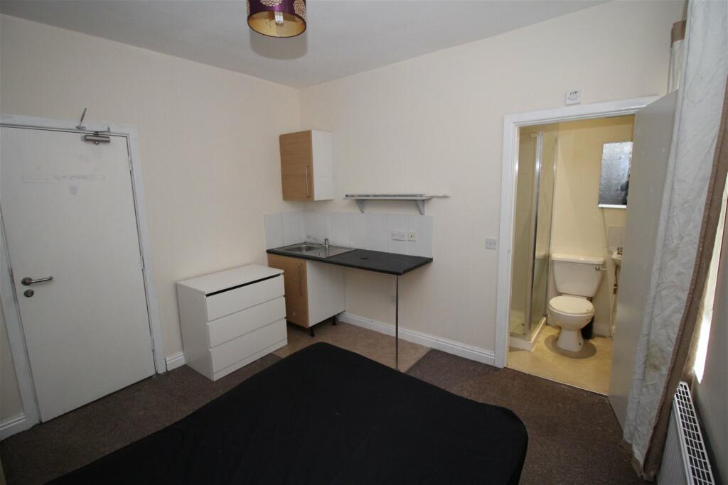 5 bed House Share