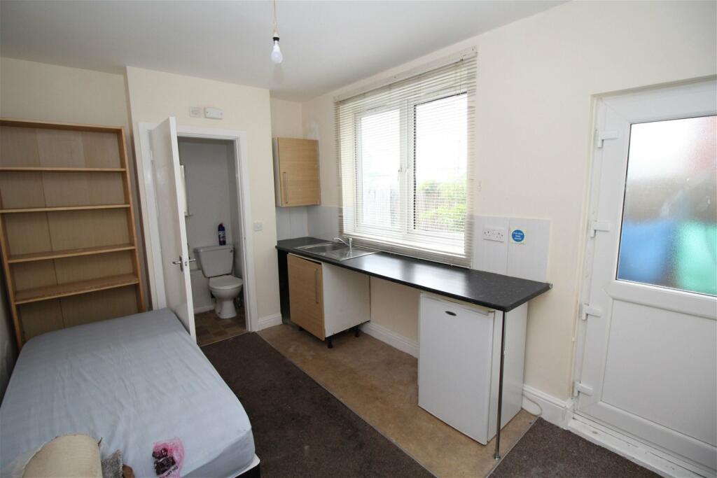 5 bed House Share