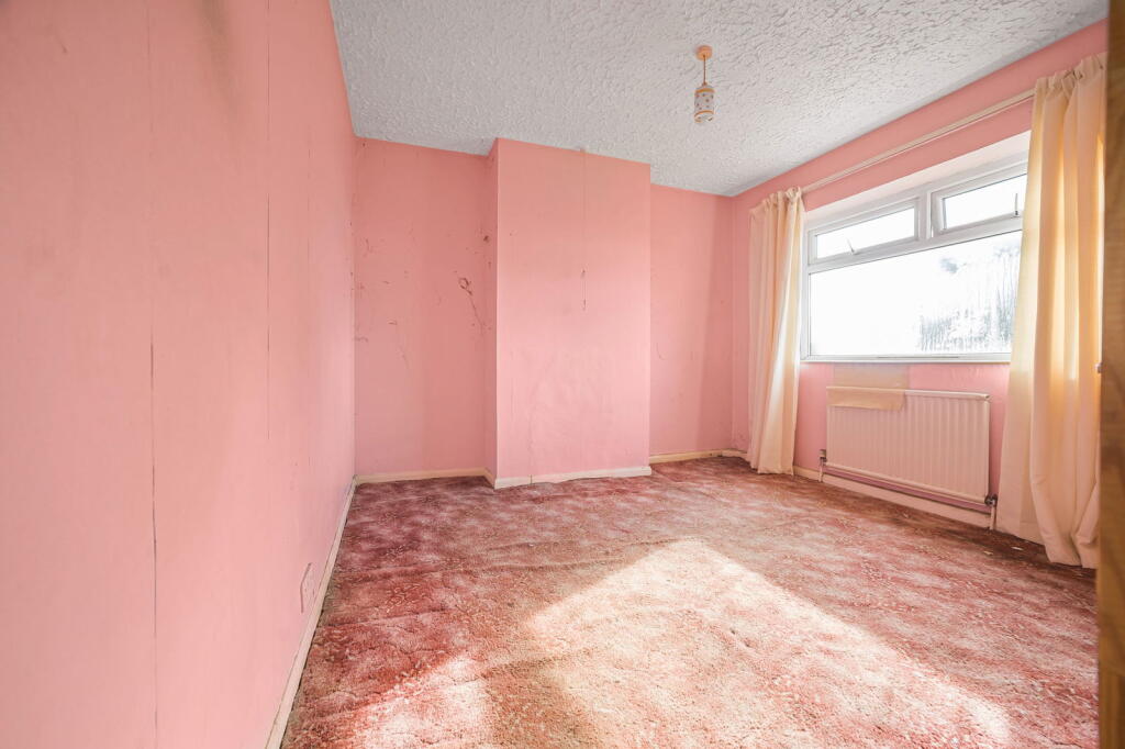 3 bed Semi-Detached