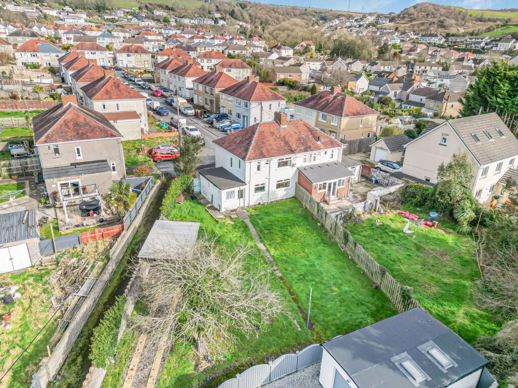 3 bed Semi-Detached